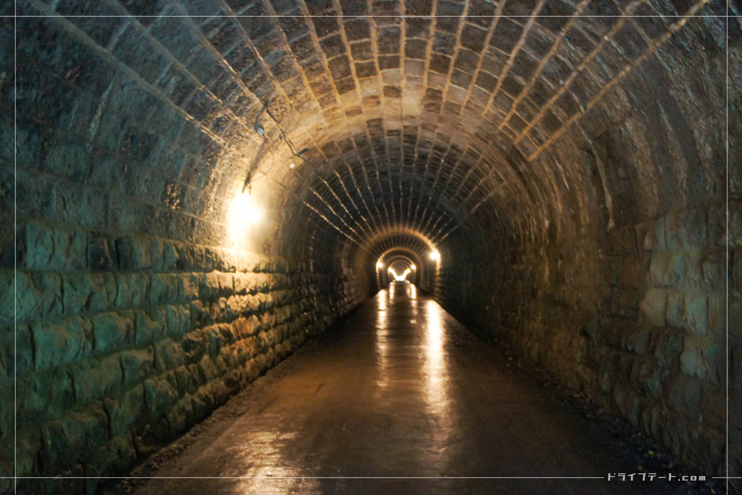 旧天城トンネル（天城山隧道）のトンネル内部